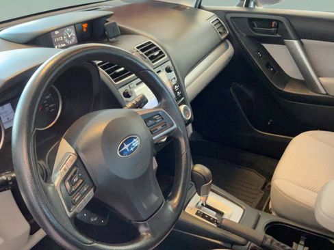 Used 2016 Subaru Forester 2.5i Premium w/ Popular Package #2 AWD/4WD image 18