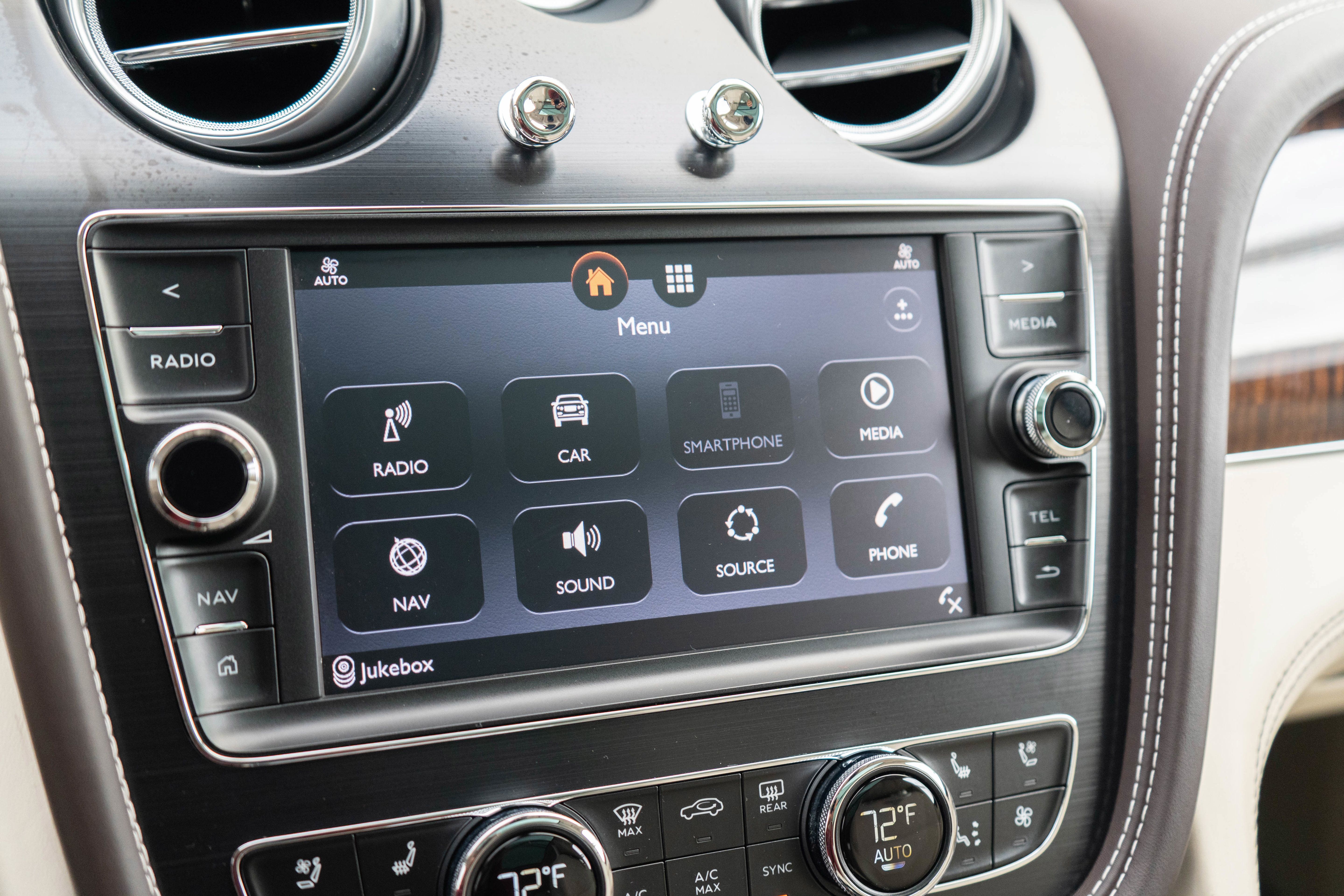 Used 2017 Bentley Bentayga AWD/4WD image 19