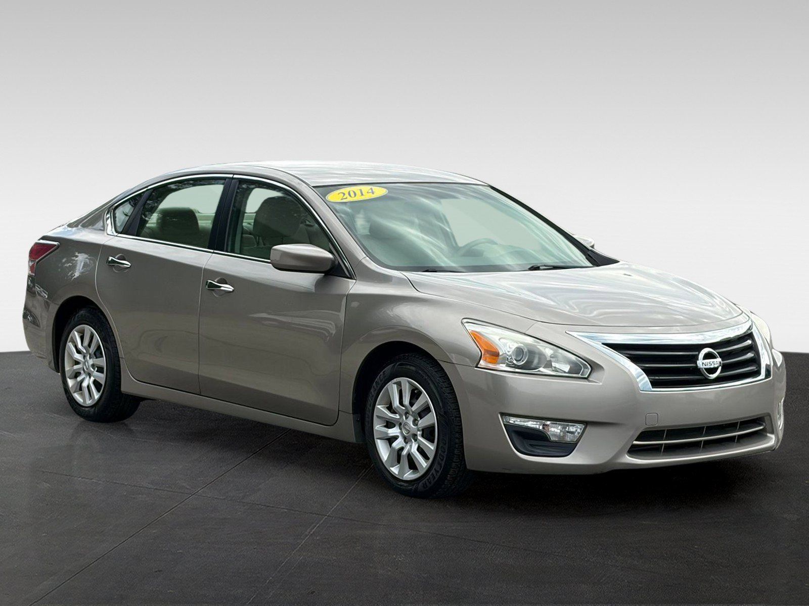 Used 2014 Nissan Altima 2.5 FWD image 3