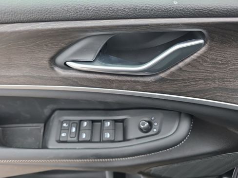 New 2026 Jeep Grand Cherokee Altitude AWD/4WD image 10
