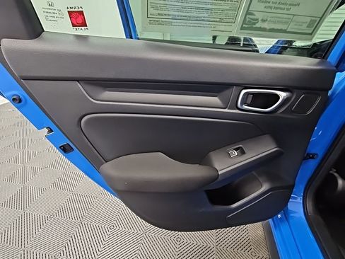Used 2023 Honda Civic Sport image 29