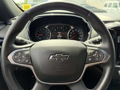 Used 2023 Chevrolet Traverse RS AWD/4WD image 32
