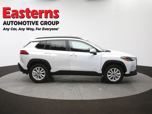 Used 2024 Toyota Corolla Cross LE w/ Moonroof Package AWD/4WD image 46