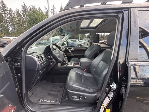 Used 2019 Lexus GX 460 image 13