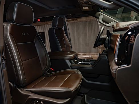 Used 2025 GMC Sierra 2500 Denali w/ Denali Reserve Package image 28