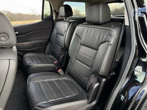 Used 2023 GMC Acadia Denali w/ Denali Technology Package image 29