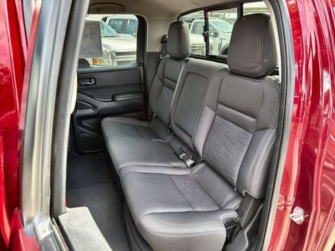 Used 2024 Nissan Frontier SV w/ SV Convenience Package RWD image 21