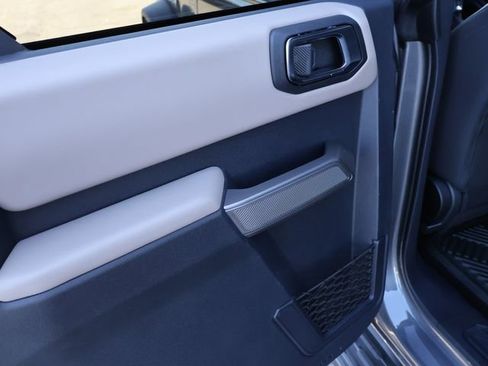 Used 2021 Ford Bronco Wildtrak image 11