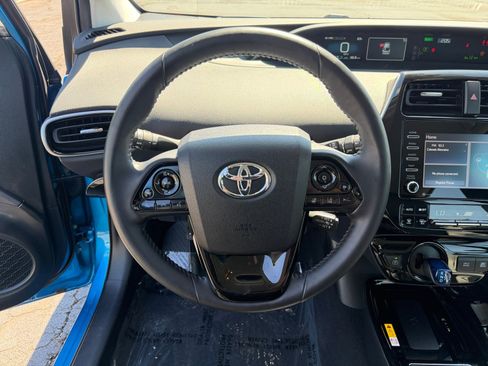 Used 2022 Toyota Prius XLE w/ Advanced Technology Package AWD/4WD image 9