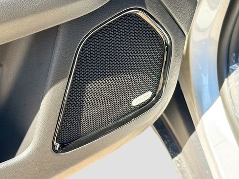 New 2026 Jeep Compass Limited w/ Sun, Sound & Navigation Group AWD/4WD image 20