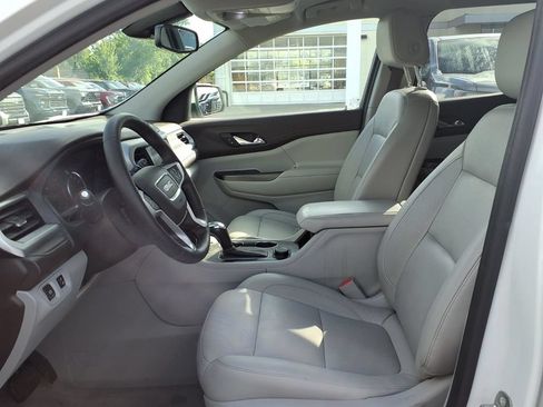 Used 2019 GMC Acadia SLT FWD image 16