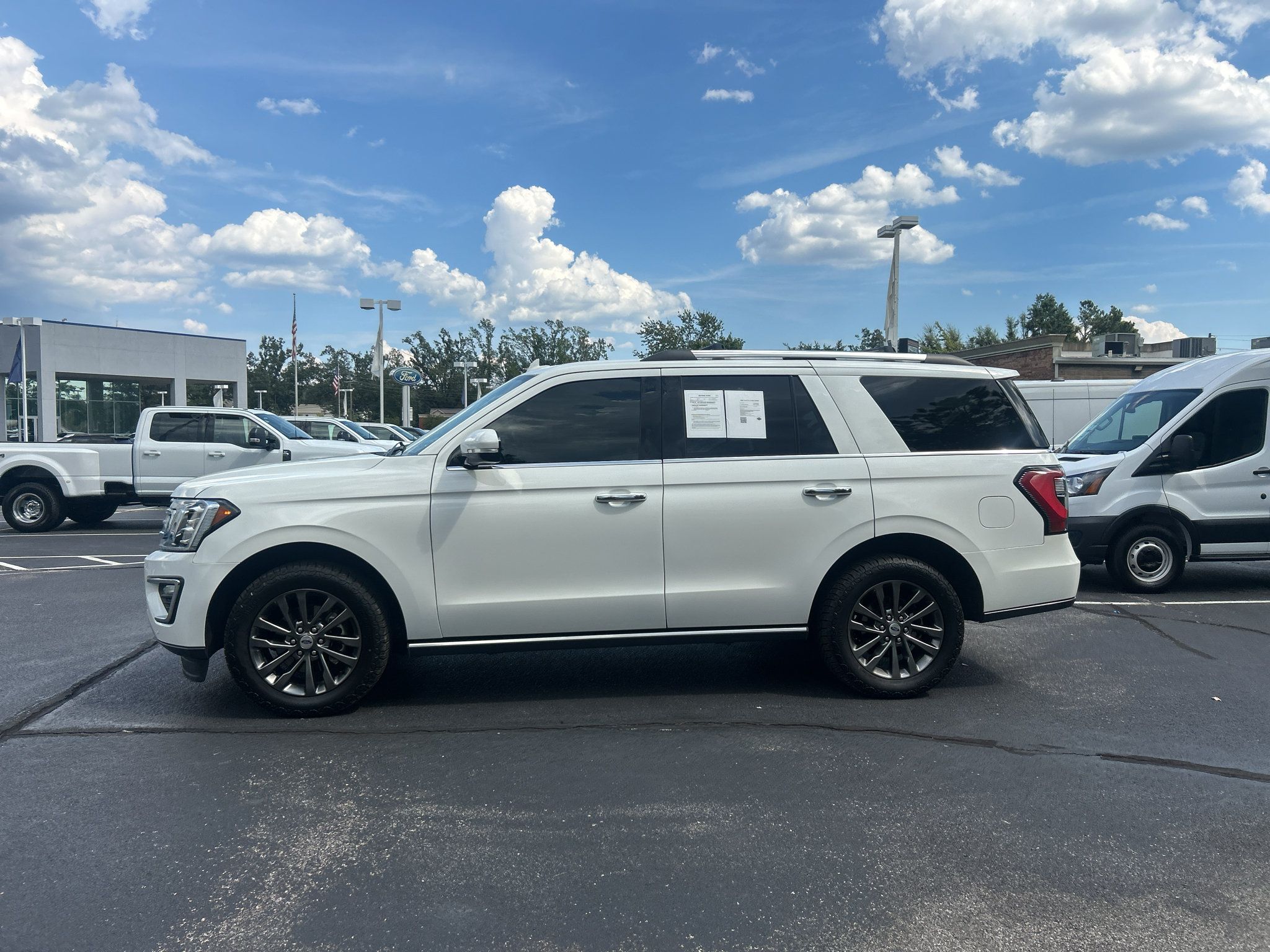 Used 2021 Ford Expedition Limited RWD image 4