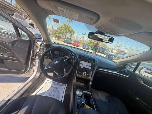 Used 2019 Ford Fusion Titanium AWD/4WD image 9