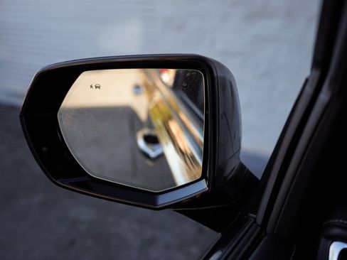 Used 2024 GMC Yukon Denali Ultimate image 41