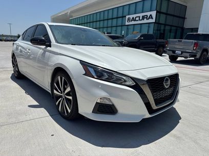 Used 2021 Nissan Altima 2.5 SR w/ SR Premium Package