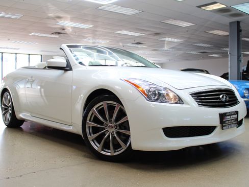 Used 2010 INFINITI G37 Sport w/ Premium Pkg image 2