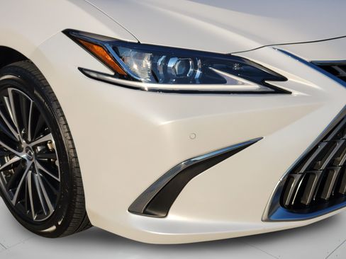 Certified 2025 Lexus ES 350 w/ Premium Package FWD image 43