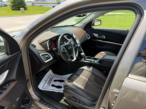 Used 2011 GMC Terrain SLT image 16