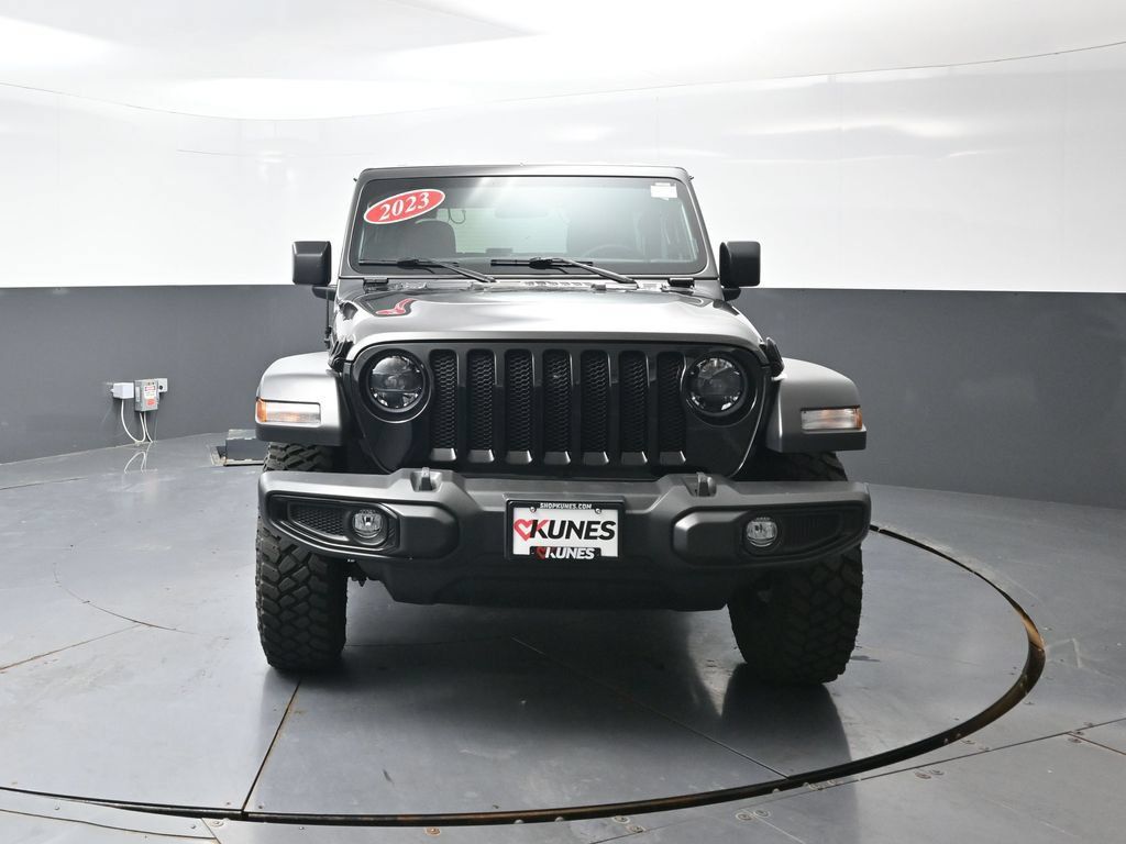 Used 2023 Jeep Wrangler Sport AWD/4WD image 7