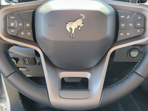 New 2025 Ford Bronco Badlands image 14