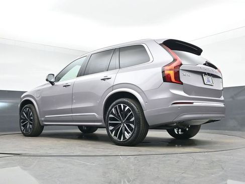 New 2026 Volvo XC90 T8 Plus w/ Protection Package Premier AWD/4WD image 44