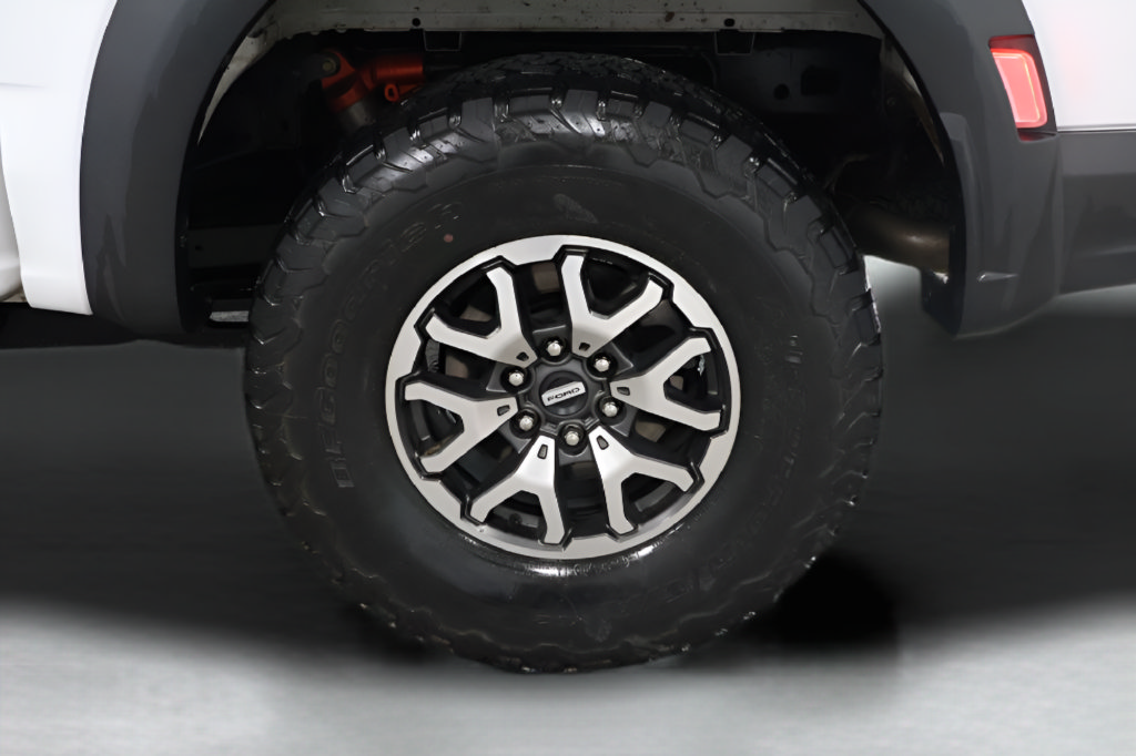 Used 2021 Ford F150 Raptor w/ Equipment Group 801A High AWD/4WD image 11