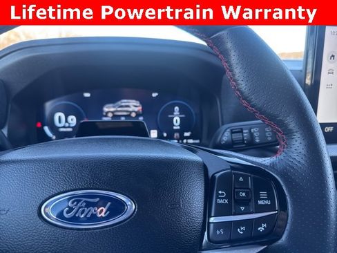 Used 2025 Ford Explorer ST-Line w/ ST-Line Street Pack image 14