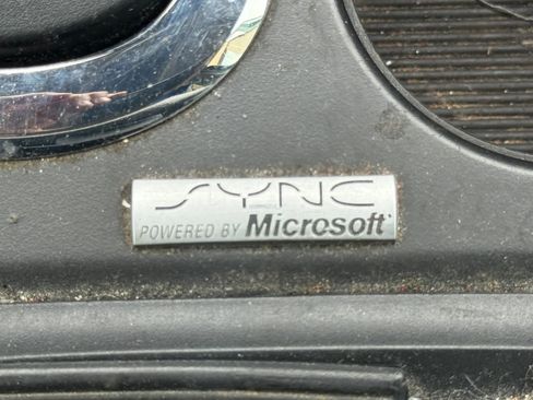 Used 2008 Ford Explorer XLT image 5