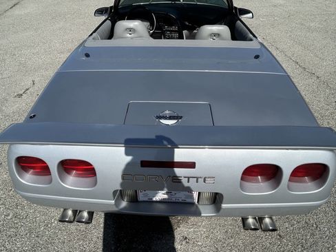 Used 1996 Chevrolet Corvette Convertible image 15