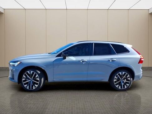 New 2026 Volvo XC60 B5 Ultra w/ Protection Package Premier AWD/4WD image 5