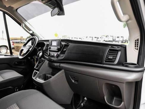Used 2021 Ford Transit 350 XLT image 9