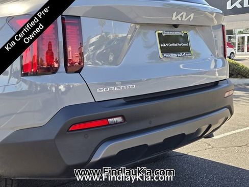Certified 2023 Kia Sorento X-Line EX AWD/4WD image 8