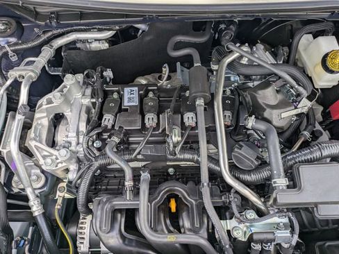 New 2026 Nissan Kicks SR image 12