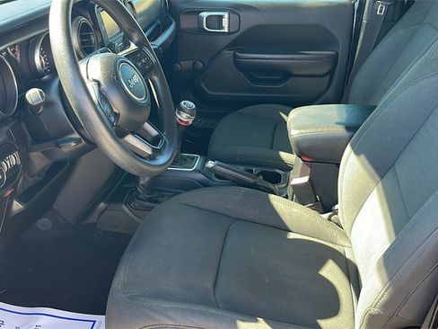 Used 2020 Jeep Wrangler Unlimited Sport image 27