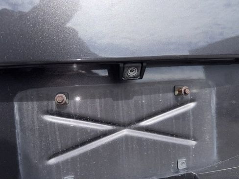 Used 2011 GMC Yukon XL 2500 SLT w/ SLT-2 Equipment Package image 23