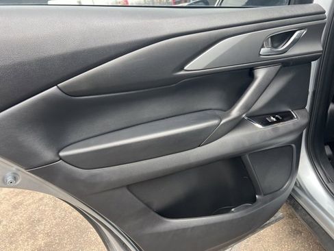 Used 2022 MAZDA CX-9 Touring image 29