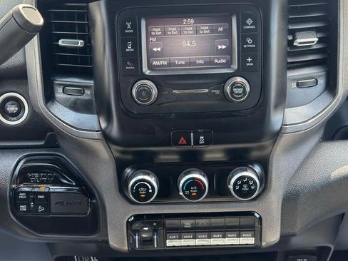 Used 2022 RAM 2500 Tradesman w/ Chrome Appearance Group AWD/4WD image 14