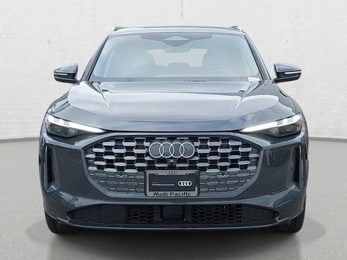 Certified 2025 Audi Q5 Prestige AWD/4WD image 2