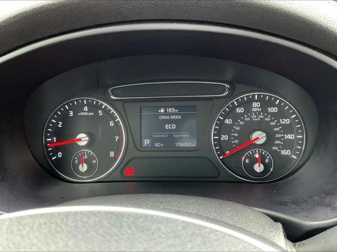 Used 2020 Kia Sorento LX w/ LX I4 Convenience Package AWD/4WD image 12
