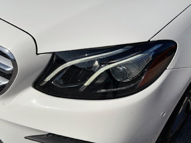Used 2017 Mercedes-Benz E 300 image 9