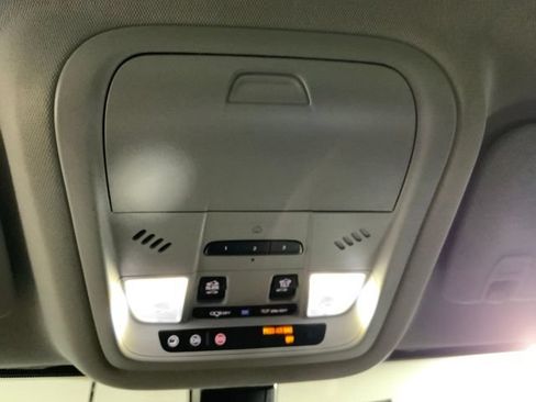 Used 2019 GMC Acadia SLT FWD image 38