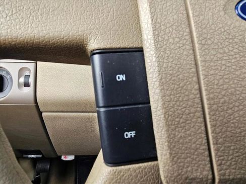 Used 2007 Ford F150 XLT image 18