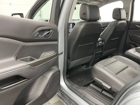 Used 2023 GMC Acadia SLT w/ Elevation Edition FWD image 41