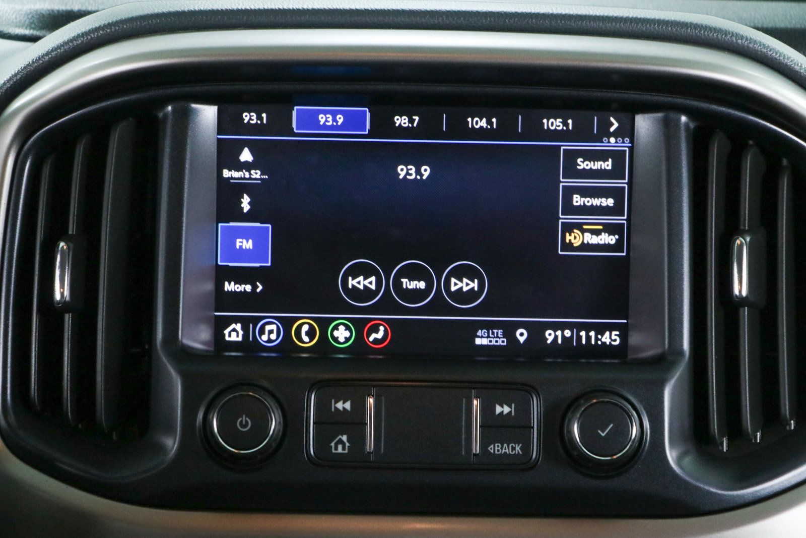 Used 2022 Chevrolet Colorado Z71 AWD/4WD image 19