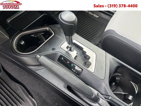 Certified 2018 Toyota RAV4 XLE image 23