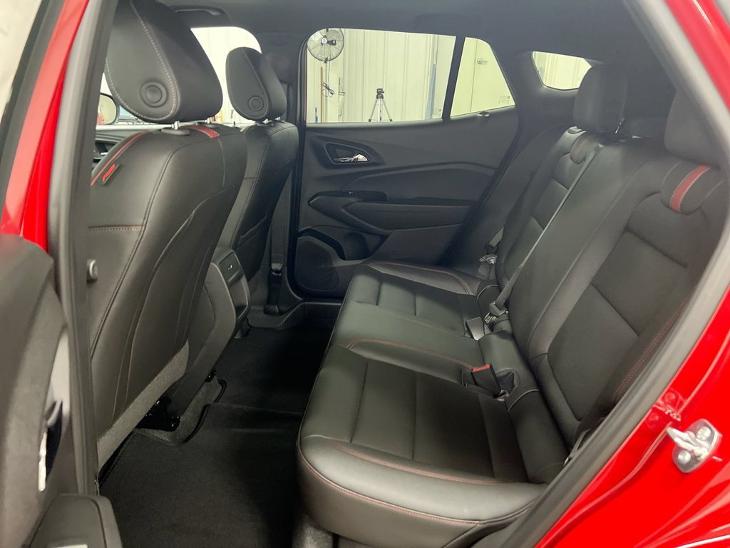New 2026 Chevrolet Trax RS w/ Sunroof Package FWD image 23