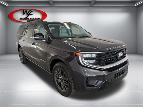New 2027 Ford Expedition Max Platinum w/ Driver's Package RWD image 3