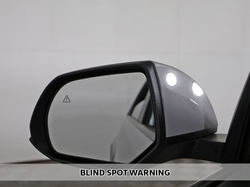 Used 2023 Hyundai Ioniq 5 SEL w/ Cargo Package AWD/4WD image 5