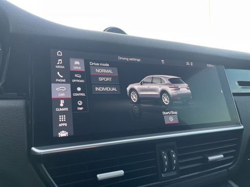 Used 2019 Porsche Cayenne image 25