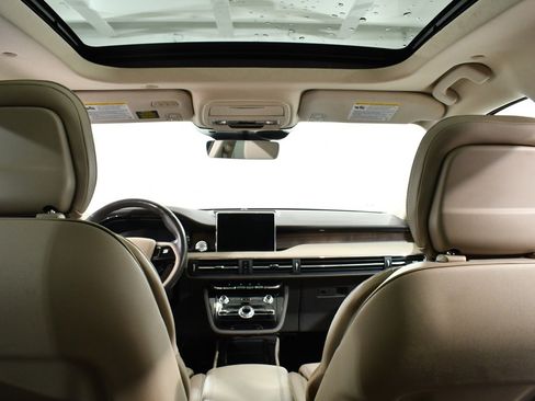 Used 2022 Lincoln Corsair Grand Touring w/ Elements Technology Bundle image 17